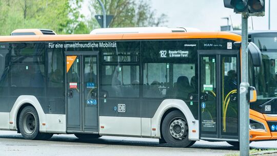 Mit dem Nürtinger Stadtticket ist man in Bussen günstig unterwegs, doch das Angebot ist infrage gestellt. Archivfoto: Ralf Just