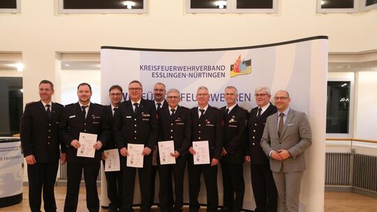 Der Kreisfeuerwehrverband ehrte im Rahmen der Jahreshauptversammlung verdiente Mitglieder. Foto: Sylvia Horlebein