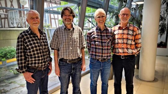 „Die Brilleanten“ brillierten bei ihrer Matinee in der Kirchheimer Stadtbücherei. Foto: Florian Stegmaier