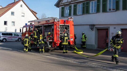 Die Freiwillige Feuerwehr Ohmden möchte auch in Zukunft leistungsfähig bleiben – wie bei ihrer Übung im vergangenen Jahr. Symbo