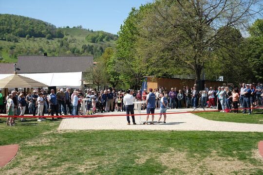 Kurz vor der offiziellen Einweihung - großer Andrang