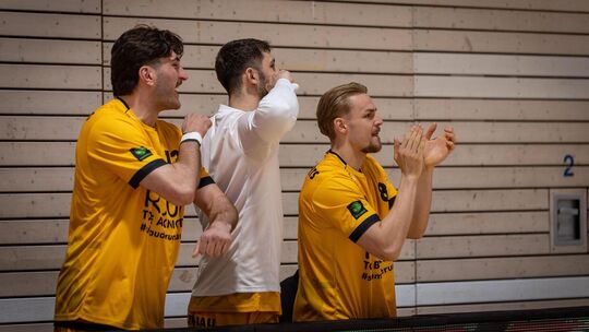 Das Feuer brennt noch: Nick Spinoso, Aeneas Jung und Lucas Mayer (von links). Foto: Nina Sander