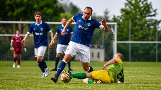 Lukas Pflüger und die Neidlinger haben das Kellerduell gewonnen. Foto: Markus Brändli Lukas Pflüger und die Neidlinger haben das Kellerduell gewonnen. Foto: Markus Brändli