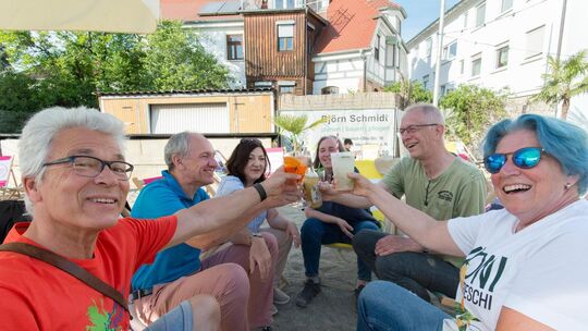 Am Wendlinger Stadtstrand: Nachbarn zu Besuch. Foto: Peter Dietrich