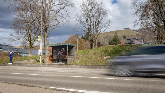 Die Bushaltestellen an der B 465 müssen saniert und erweitert werden. Archivfoto: Carsten Riedl Die Bushaltestellen an der B 465 müssen saniert und erweitert werden. Archivfoto: Carsten Riedl