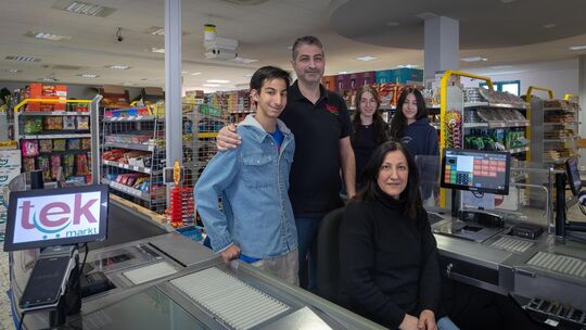 Der Tek-Markt eröffnet am Samstag in Ötlingen als Nachfolger des Bonus. Foto: Carsten Riedl Der Tek-Markt eröffnet am Samstag in Ötlingen als Nachfolger des Bonus. Foto: Carsten Riedl