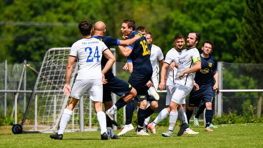 Der TSV Jesingen II (weiß) hatte zuhause gegen die SGOH das Nachsehen. Foto: Markus Brändli Der TSV Jesingen II (weiß) hatte zuhause gegen die SGOH das Nachsehen. Foto: Markus Brändli