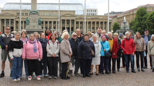 Die Gäste aus Rambouillet erkundeten bei einem Tagesausflug gemeinsam die Stuttgarter Innenstadt. Foto: pr