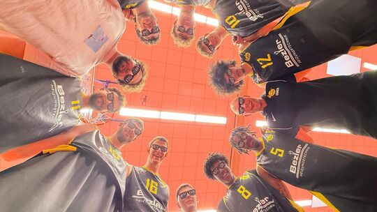 Coole Truppe: Die Regionalliga-Mannschaft folgt den Profis in der Erfolgsspur. Foto: privat Coole Truppe: Die Regionalliga-Mannschaft folgt den Profis in der Erfolgsspur. Foto: privat