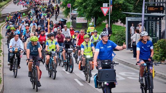 Sternfahrt für bessere Fahrrad-Infrastruktur. Foto: Joachim E. Roettgers