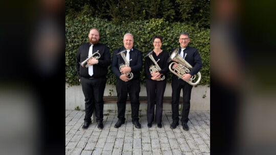 Mario Hanssum (v. l.), Klaus-Dieter Kurz, Mirjam Weis und Alex Weis sind Mitglieder im Musikverein Unterlenningen, bereiten sich