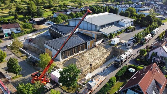 Die Arbeiten am neuen Notzinger Feuerwehrhaus und dessen Außenanlagen schreiten voran. Foto: pr/Röser GmbH Die Arbeiten am neuen Notzinger Feuerwehrhaus und dessen Außenanlagen schreiten voran. Foto: pr/Röser GmbH