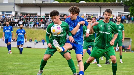 Vergeblich gestreckt: Die Ötlinger hatten keine Chance. Foto: Markus Brändli