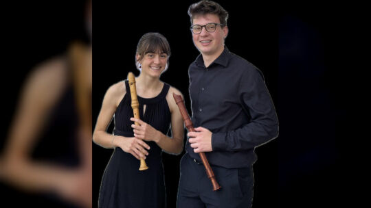 Leni Göser und Konstantin Dietrich musizieren als eingespieltes Duo mit sicht- und hörbarer Harmonie. Foto: pr