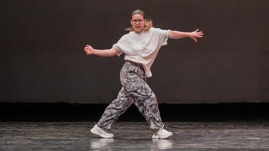 Wenn Leonor die Bühne betritt, ist sie in ihrem Element. Foto: pr Wenn Leonor die Bühne betritt, ist sie in ihrem Element. Foto: pr