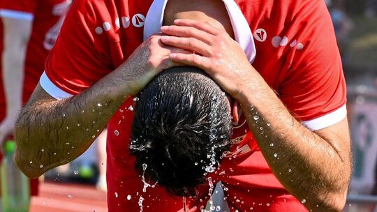 Die Temperaturen waren dem WFV zu heikel, deshalb hat der Verband alle Spiele für das Wochenende abgesagt. Foto: Markus Brändli Die Temperaturen waren dem WFV zu heikel, deshalb hat der Verband alle Spiele für das Wochenende abgesagt. Foto: Markus Brändli