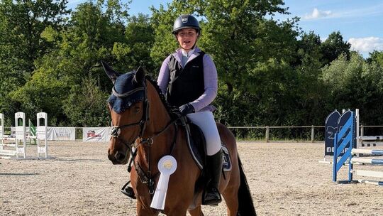 Francesca Küstermann überzeugte beim Juniorenturnier mit einem ersten und dritten Platz. Foto: pr