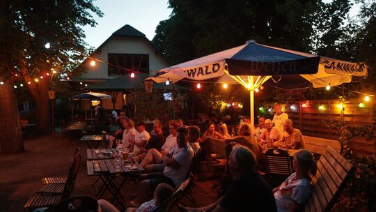 Fussballfans können hier die Spiele der deutschen Mannschaft verfolgen. Fussballfans können hier die Spiele der deutschen Mannschaft verfolgen.