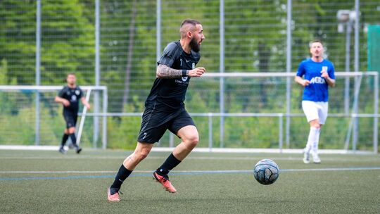Deni Kalfic und der FCK haben neun neue Spieler verpflichtet. Foto: Tobias Tropper Deni Kalfic und der FCK haben neun neue Spieler verpflichtet. Foto: Tobias Tropper