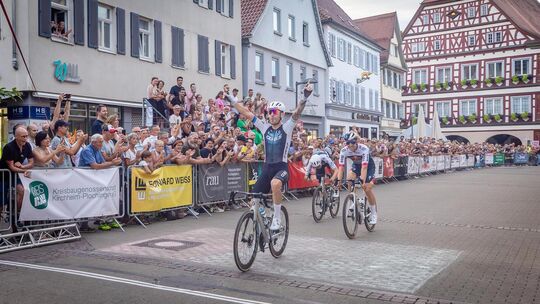 In der Kirchheimer Innenstadt steht am Samstag wieder der Radsport im Mittelpunkt. Foto: Carsten Riedl In der Kirchheimer Innenstadt steht am Samstag wieder der Radsport im Mittelpunkt. Foto: Carsten Riedl
