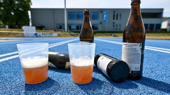Der geplante Biermarathon im Kirchheimer Stadion findet nicht statt. Symbolfoto: Markus Brändli Der geplante Biermarathon im Kirchheimer Stadion findet nicht statt. Symbolfoto: Markus Brändli