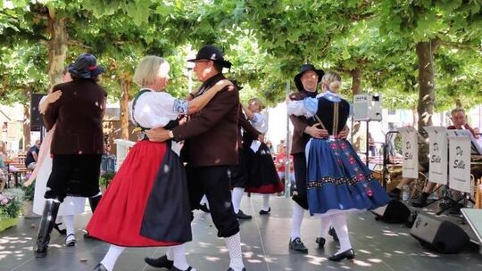 Tanz und Musik sind fester Bestandteil des Fests. Foto: NTZ-Archiv Tanz und Musik sind fester Bestandteil des Fests. Foto: NTZ-Archiv