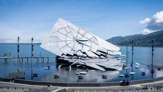 Mit dem 80-jährigen Jubiläum der Bregenzer Festspiele erlebt die Vierländerregion Bodensee 2026 ein außergewöhnliches Highlight: Mit dem 80-jährigen Jubiläum der Bregenzer Festspiele erlebt die Vierländerregion Bodensee 2026 ein außergewöhnliches Highlight: