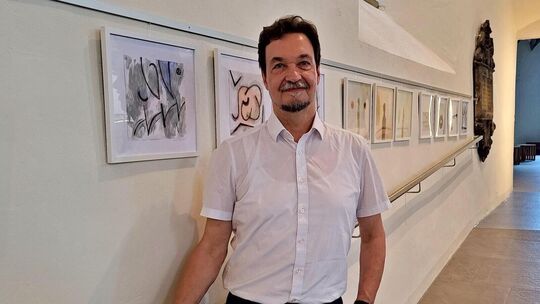 Pfarrer Jochen Maier zeigt in der Martinskirche unter dem Titel „suchen – finden – suchen“ Zeichnungen, Grafiken und Malerei aus Pfarrer Jochen Maier zeigt in der Martinskirche unter dem Titel „suchen – finden – suchen“ Zeichnungen, Grafiken und Malerei aus