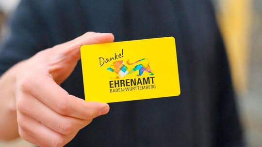 Die Ehrenamtskarte kann man beim Landratsamt beantragen. Foto: Symbolbild/ki Die Ehrenamtskarte kann man beim Landratsamt beantragen. Foto: Symbolbild/ki