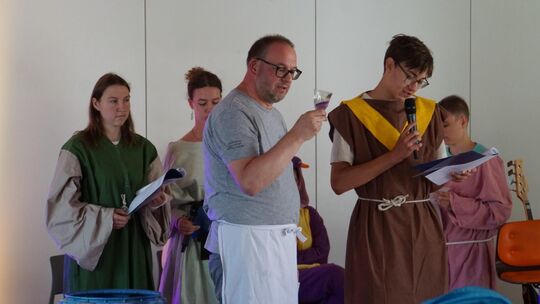 Anspiele zu biblischen Geschichten gehören zum Alltag im Ferienwaldheim am Kirchheimer Campus Rauner. Foto: pr