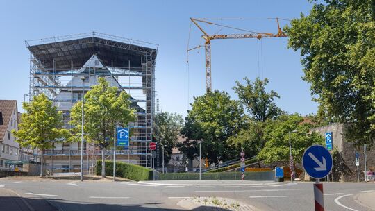 Das Mönchshaus, vielen Kirchheimern bekannt als früheres Wasserwirtschaftsamt, beherbergt eine Außenstelle des Finanzamts Nürtin