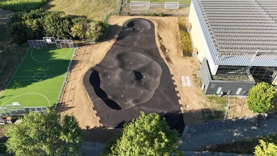 Errichtet wurde die Anlage neben der Sporthalle von der Firma Konrad Willar aus Augsburg Foto: pr