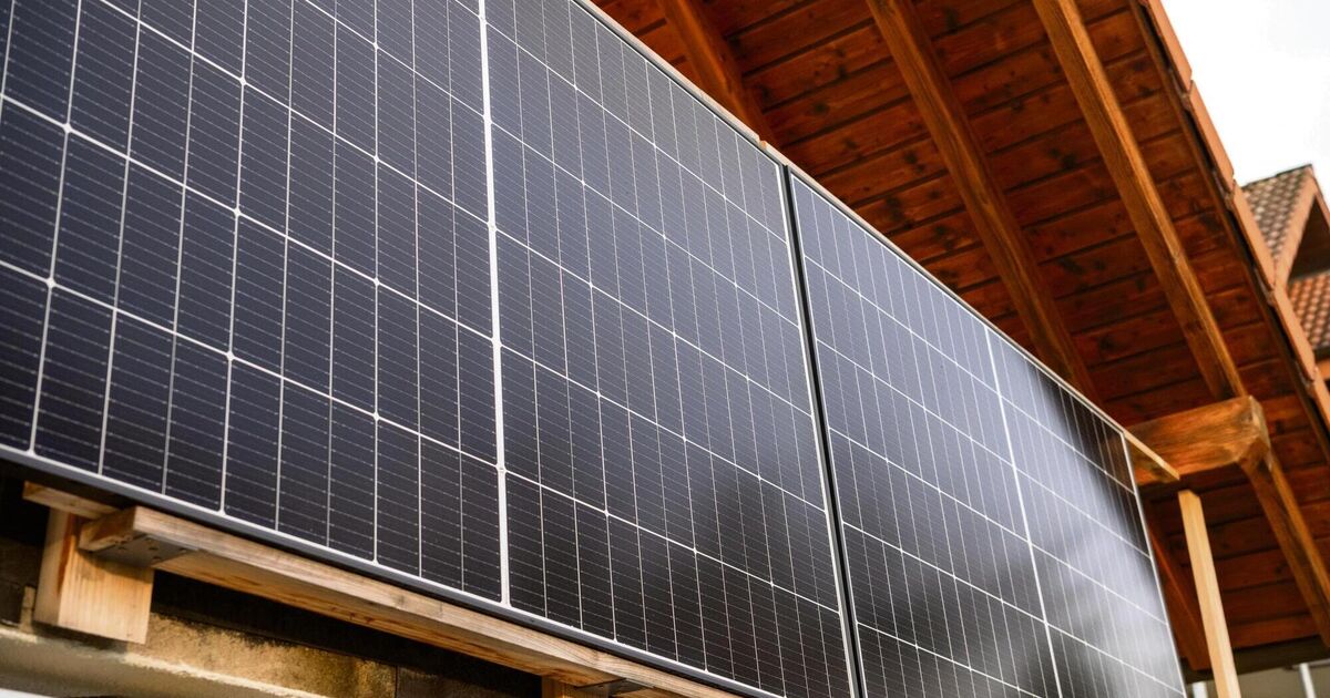 Partial solar eclipse in the electricity sector