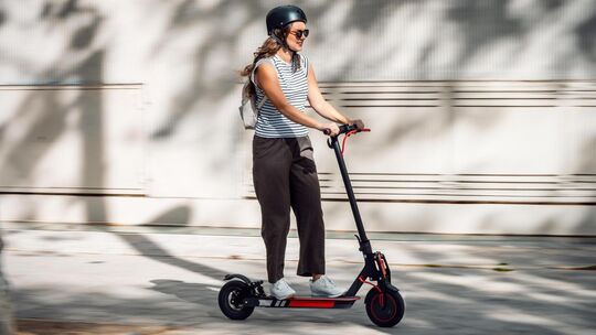 Eine Helmpflicht erscheint den meisten am wichtigsten. Symbolfoto: Stock Adobe