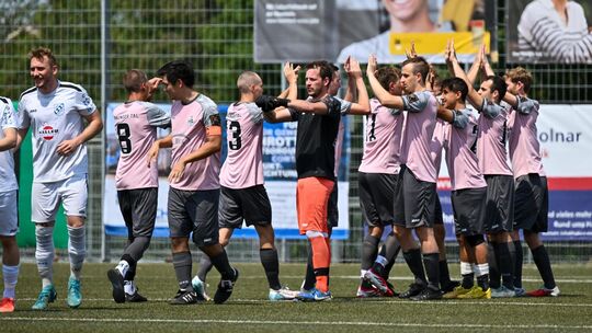 Pink Power: Die SGM Lenninger Tal hatte beim Teckbotenpokal nicht nur optisch für Aufsehen gesorgt, sondern überzeugte auch spie