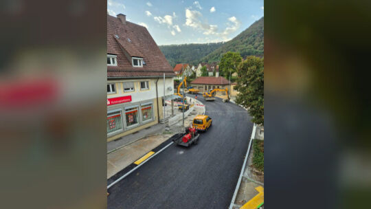 Die Sanierung der Ortsdurchfahrt geht in die Schlussphase. Foto: Gemeinde Lenningen