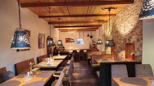 Das Restaurant - hier ein Teil - ist auch für Familienfeiern geeignet.