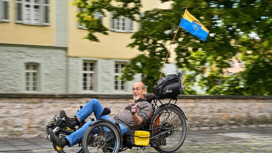 Martin Schmid ist seit Jahren nur noch mit Liegerad unterwegs. Foto: Markus Brändli