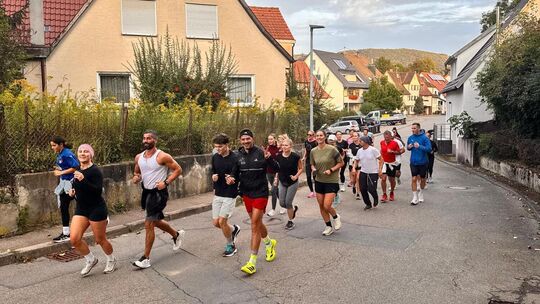 Gemeinsam geht es mittwochs auf die rund sechs Kilometer lange Strecke. Foto: Sandra Langguth Gemeinsam geht es mittwochs auf die rund sechs Kilometer lange Strecke. Foto: Sandra Langguth