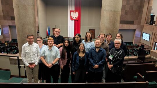 Die Jugendgruppe des KJR Esslingen beschäftigte sich in Polen mit Geschichte, Politik und deutsch-polnischen Kontakten. Foto: pr Die Jugendgruppe des KJR Esslingen beschäftigte sich in Polen mit Geschichte, Politik und deutsch-polnischen Kontakten. Foto: pr