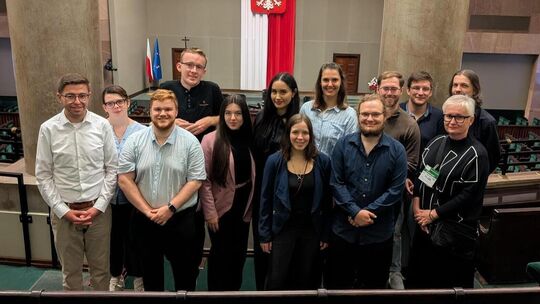 Die Jugendgruppe des KJR Esslingen beschäftigte sich in Polen mit Geschichte, Politik und deutsch-polnischen Kontakten. Foto: pr Die Jugendgruppe des KJR Esslingen beschäftigte sich in Polen mit Geschichte, Politik und deutsch-polnischen Kontakten. Foto: pr