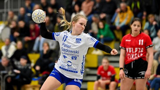 Liisa Eiting und die Handballerinnen des VfL Kirchheim starten durch. Archivfoto: Markus Brändli