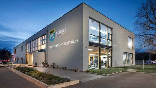 Zehn Jahre „fit, gesund, familiär“ – zum Jubiläum des Sportvereinszentrums hebt der VfL Kirchheim sein Sportangebot auf ein neue Zehn Jahre „fit, gesund, familiär“ – zum Jubiläum des Sportvereinszentrums hebt der VfL Kirchheim sein Sportangebot auf ein neue