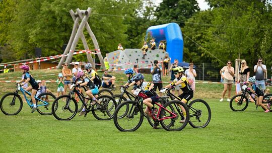 Der Kids Bike Cup ist ein Mountainbike-Rennen für Kinder und wird vom TV Bissingen ausgerichtet. Archivfoto: Markus Brändli Der Kids Bike Cup ist ein Mountainbike-Rennen für Kinder und wird vom TV Bissingen ausgerichtet. Archivfoto: Markus Brändli