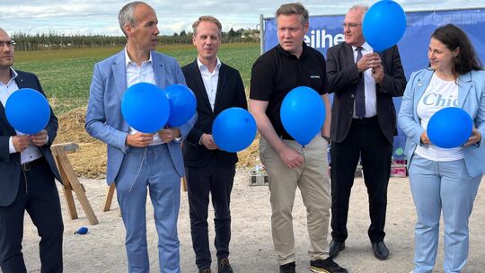 Gaben den Startschuss: Landrat Marcel Musolf, Bürgermeister Johannes Züfle, MdB Matthias Hiller (CDU), Cellcentric CTO Nicholas
