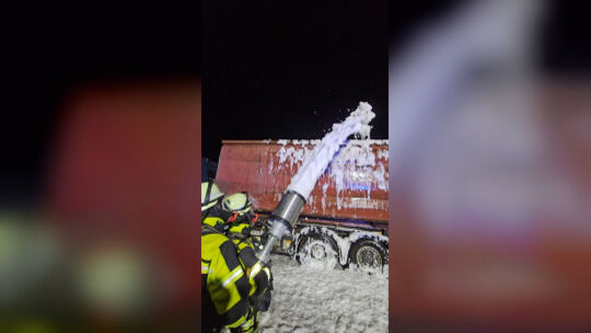 Der Löschschaum der Feuerwehr kommt mittlerweile ohne PFAS aus. Foto: pr