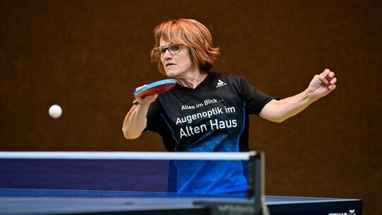 Elke Kärcher-Goll hat im Doppel gewonnen. Foto: Markus Brändli