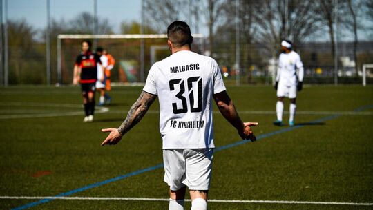 Ranko Malbasic und der FCK erwarten am Sonntag die SF Dettingen. Foto: Markus Brändli Ranko Malbasic und der FCK erwarten am Sonntag die SF Dettingen. Foto: Markus Brändli
