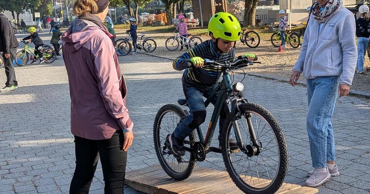 Owener Grundschüler lernen sicher radeln