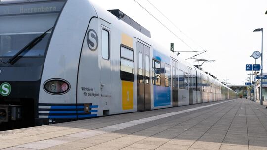 Ob die S1 irgendwann mal weiterfährt, steht mehr denn je in den Sternen. Archivfoto: Tobias Tropper
